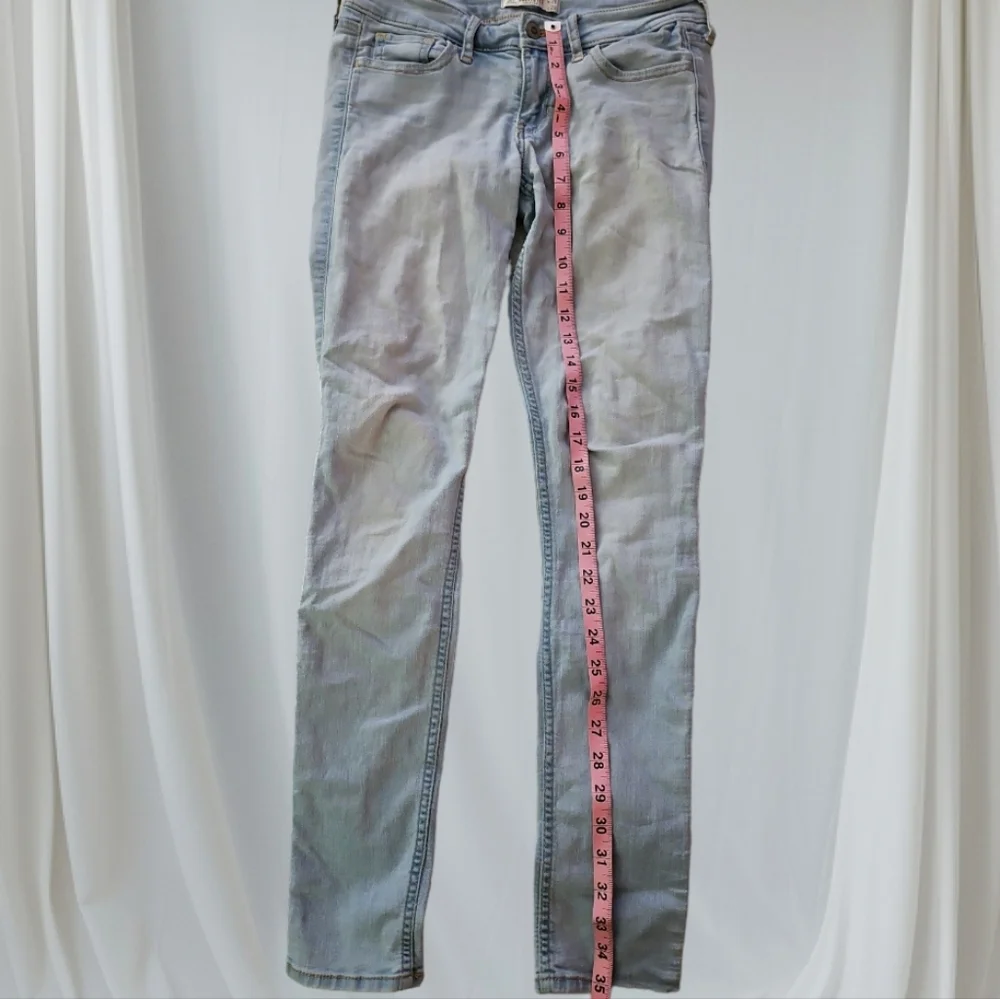 Hollister Y2K SZ 3 Light Blue Denim Skinny Jeans - Picture 5 of 7